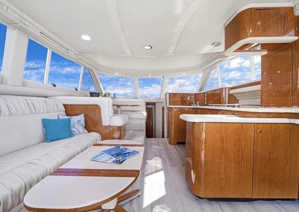 Sea Ray Sedan Bridge! ️