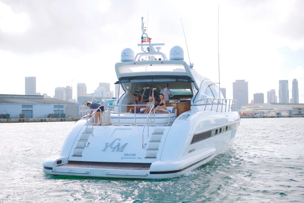 Mangusta 72
