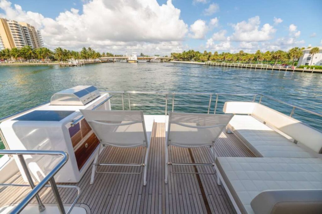 Azimut 72’ Fly