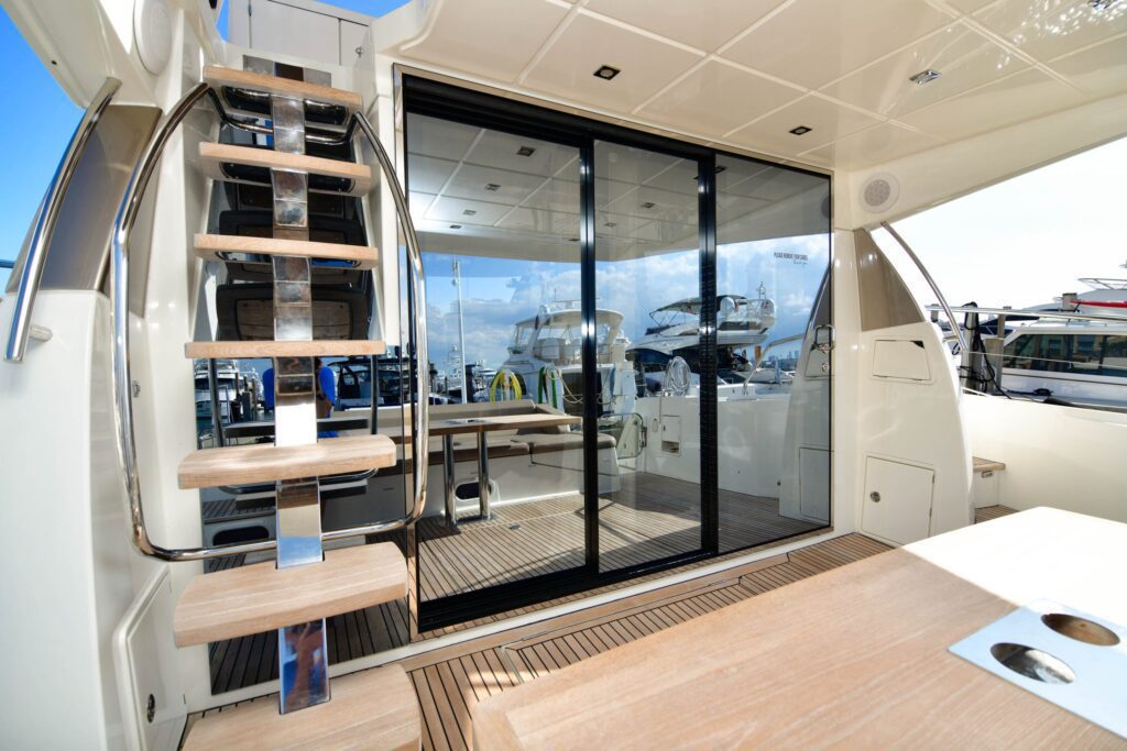 Prestige 60’ Fly