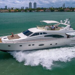 Ferretti 70’ Fly