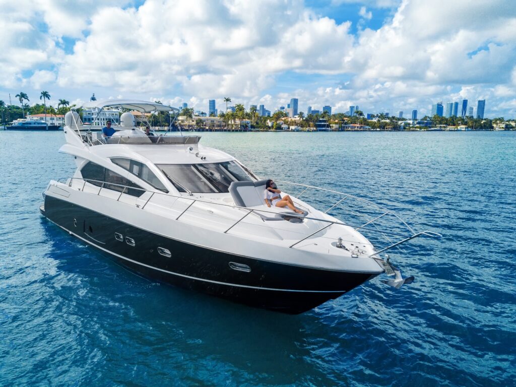Sunseeker 70’ Fly Manhattan