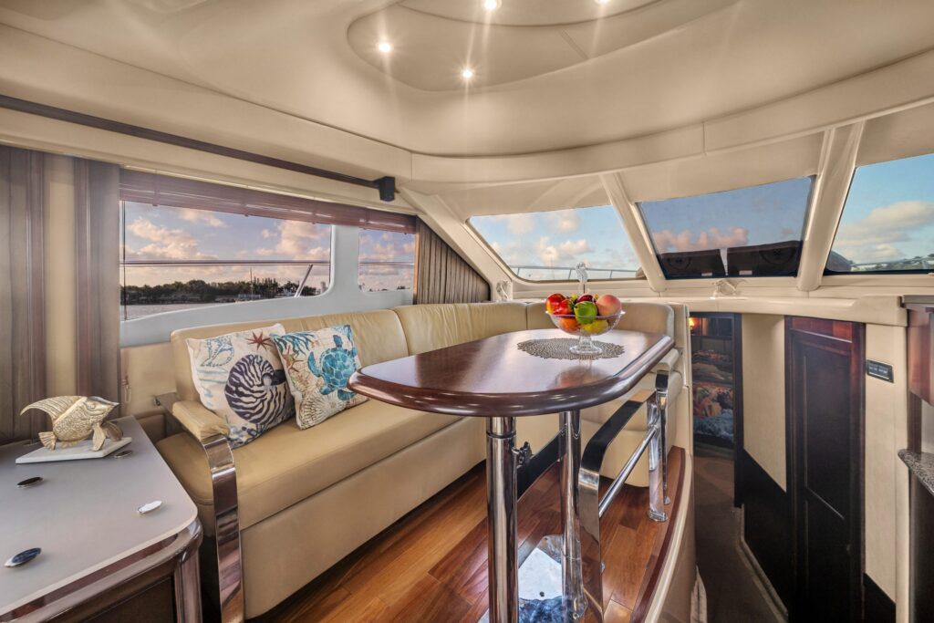 Sea Ray 58 ‘ Fly with Jet ski