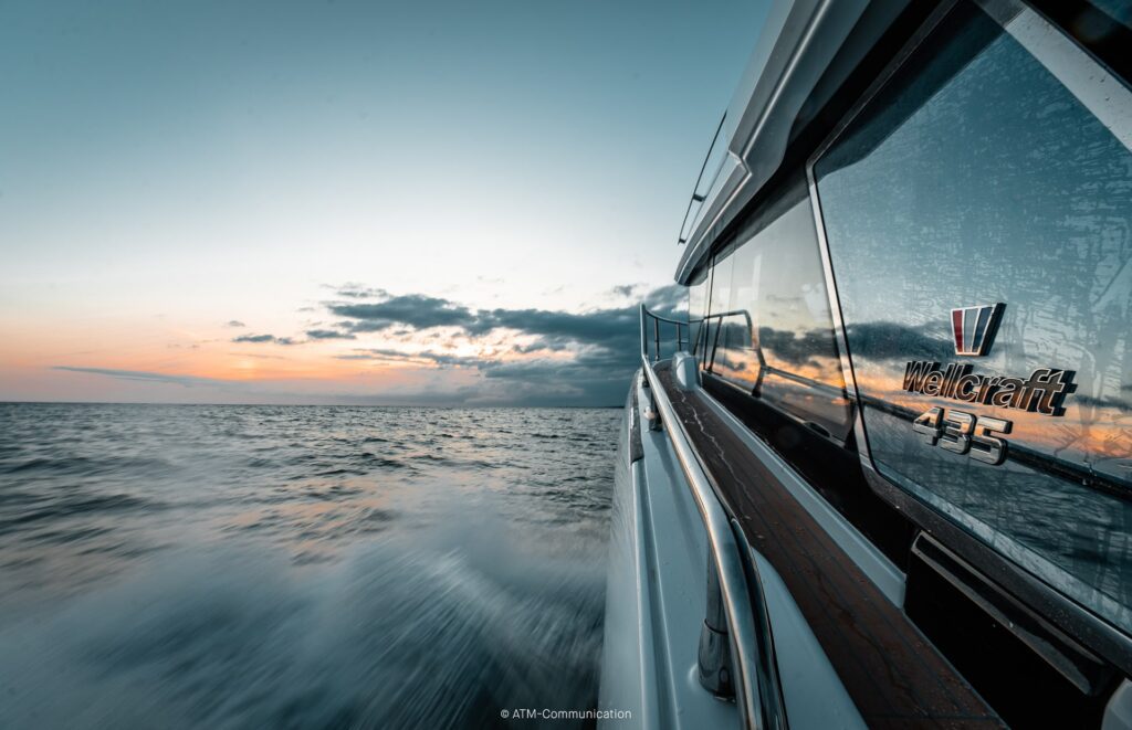 wellcraft-435-side-23-sur-23-828985 (1)-min